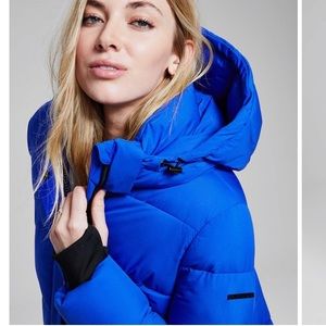 Authentic BCBGeneration hooded Thumbhole Cuff Puffer jacket.$180.Best offer